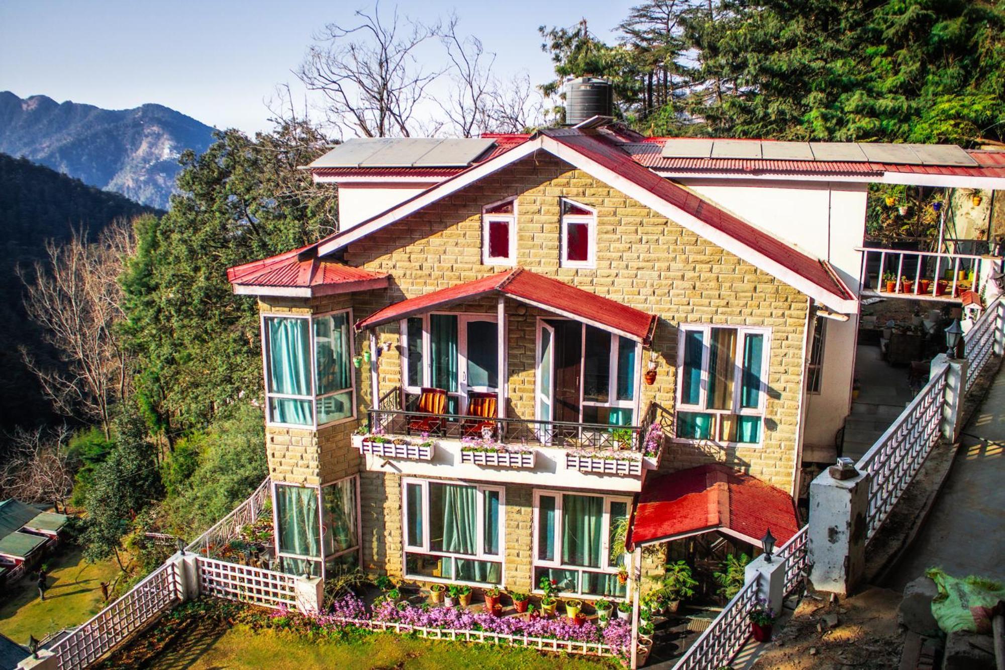 Whispering Pines Villa Shimla Exterior foto
